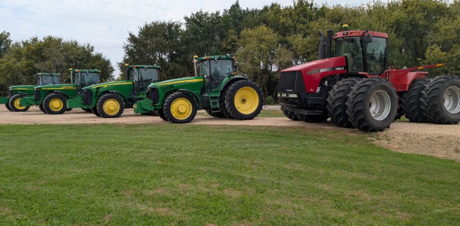 Bill Robinson Retirement Machinery Auction-Live w/simulcast online bidding