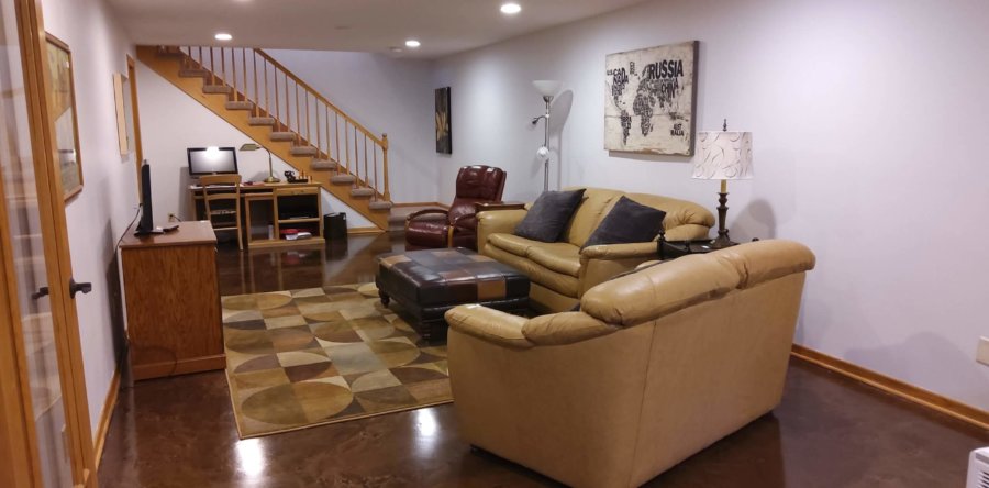 Eichmeier Online-Only Moving Auction