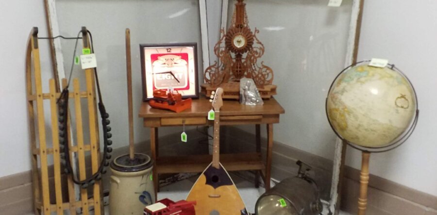 Multi Estate Antique, Collectible & Farm Toy Online Auction