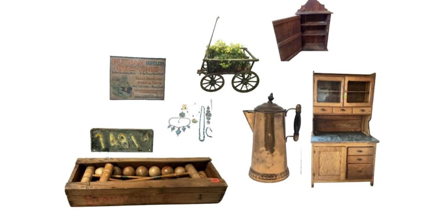 Dorothy DeVary Estate Online Auction