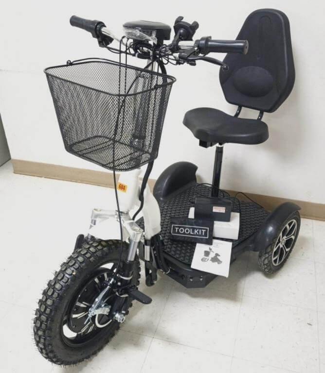 Brian Thoresen Estate Online Auction